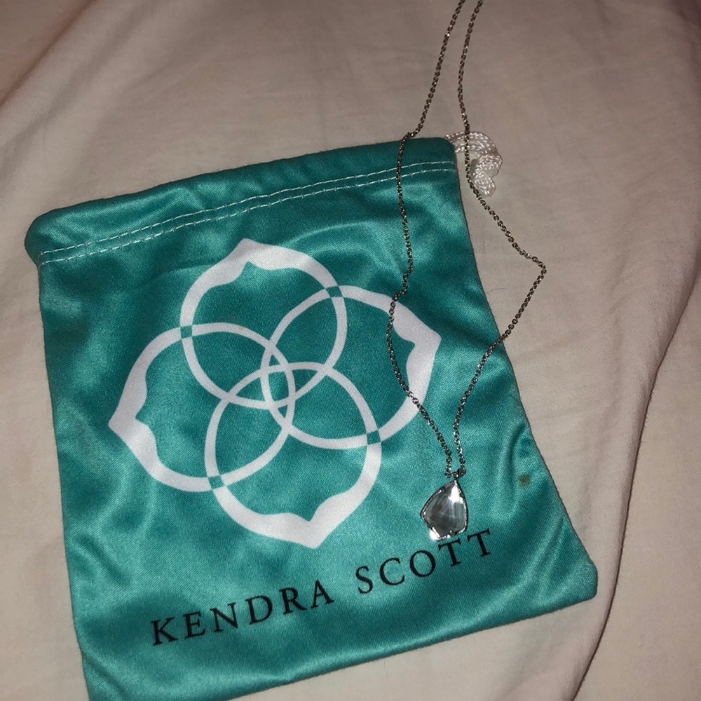 Kendra Scott Necklace